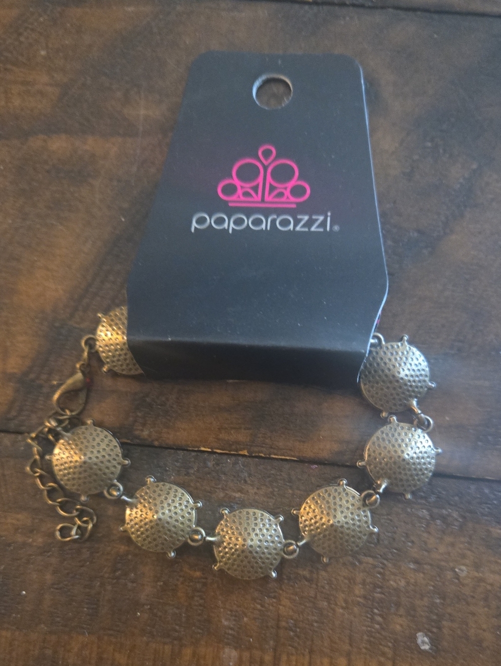 paparazzi Antiqued Gold Textured Disc Link Bracelet